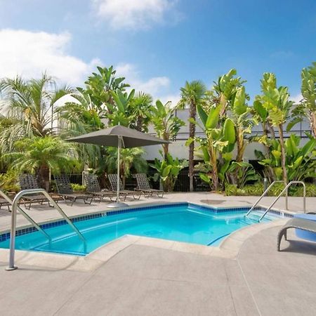 Luxurious Stay Near The Beach نيوبورت بيتش المظهر الخارجي الصورة
