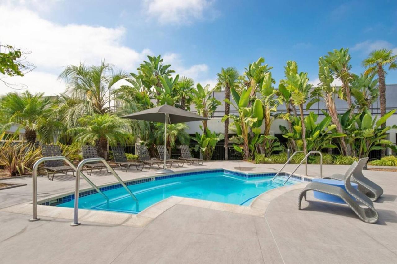 Luxurious Stay Near The Beach نيوبورت بيتش المظهر الخارجي الصورة